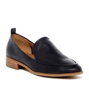 SUSINA
Kellen Almond Toe Loafer Size 10 Black